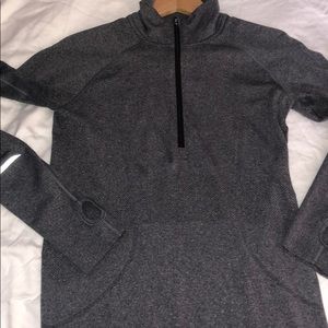 Lululemon half zip long sleeve shirt